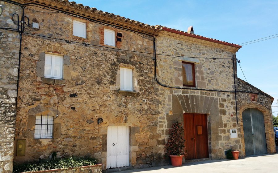 Presbytère de Vilacolum à Torroella de Fluvià