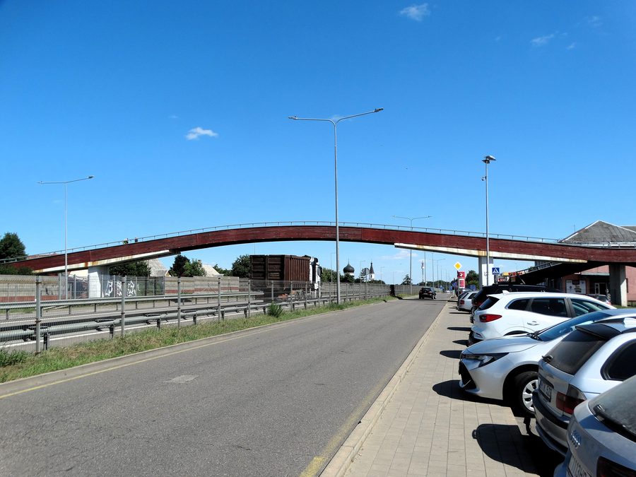 Passerelle piétonne à Vievis, Lituanie