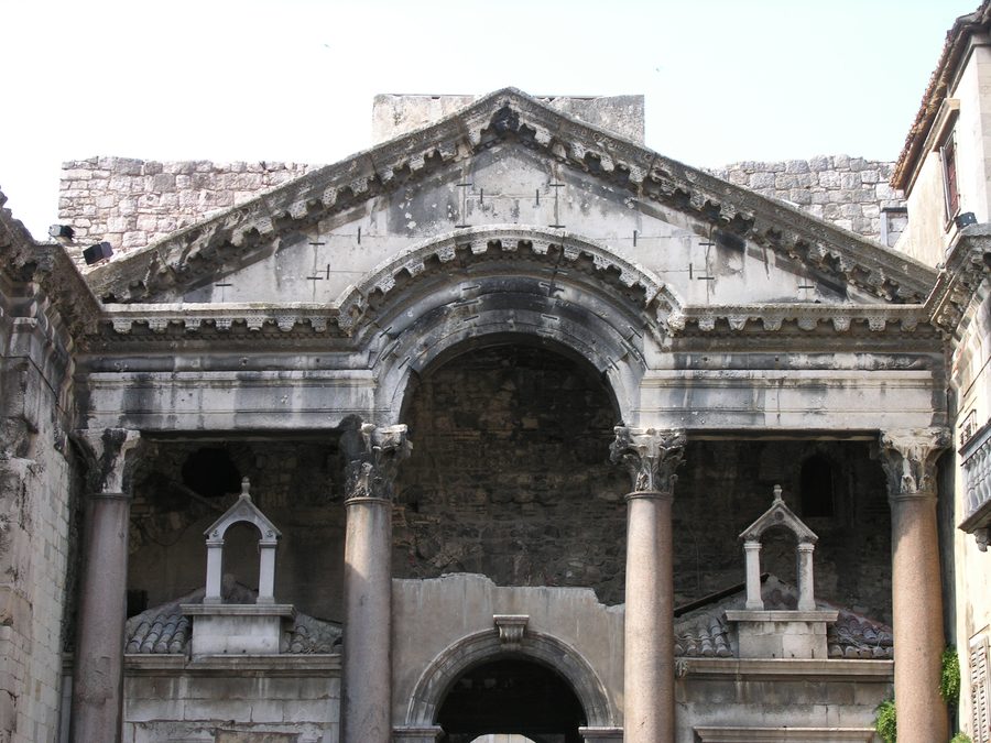 Complexe historique de Split avec le palais de Dioclétien en Croatie