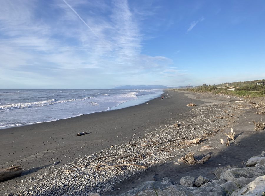 Plage de Hokitika sur la côte ouest de la Nouvelle-Zélande