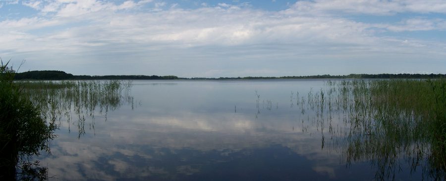 Panorama du Borgwallsee en Poméranie antérieure