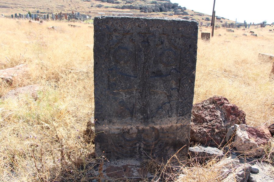 Khachkar arménien à Oshakan