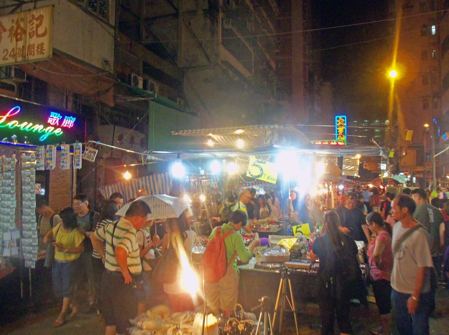 Temple Street Night Market la nuit