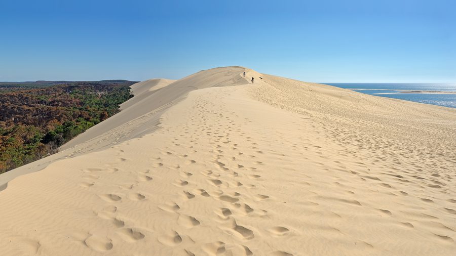 Dune du Pilat entre l’Atlantique et la forêt landaise
