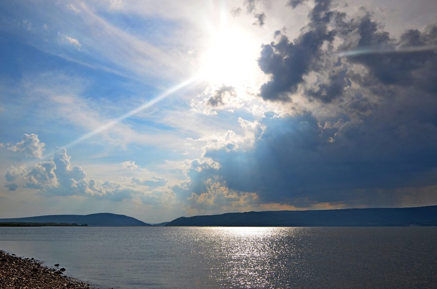 Réservoir de Nugush dans le parc national « Bachkirie », Bachkortostan