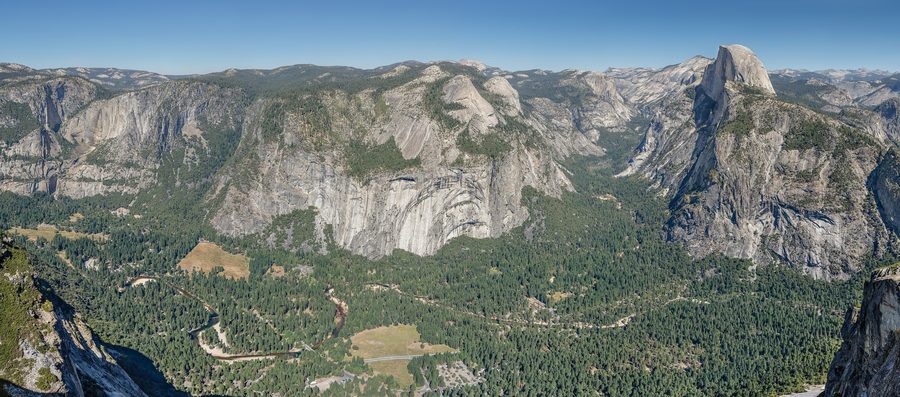 Vue panoramique sur Yosemite Valley depuis Glacier Point