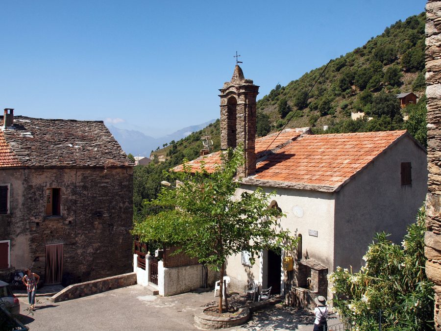 Chapelle Saint-Vincent dans le hameau de Soprano près de Bustanico
