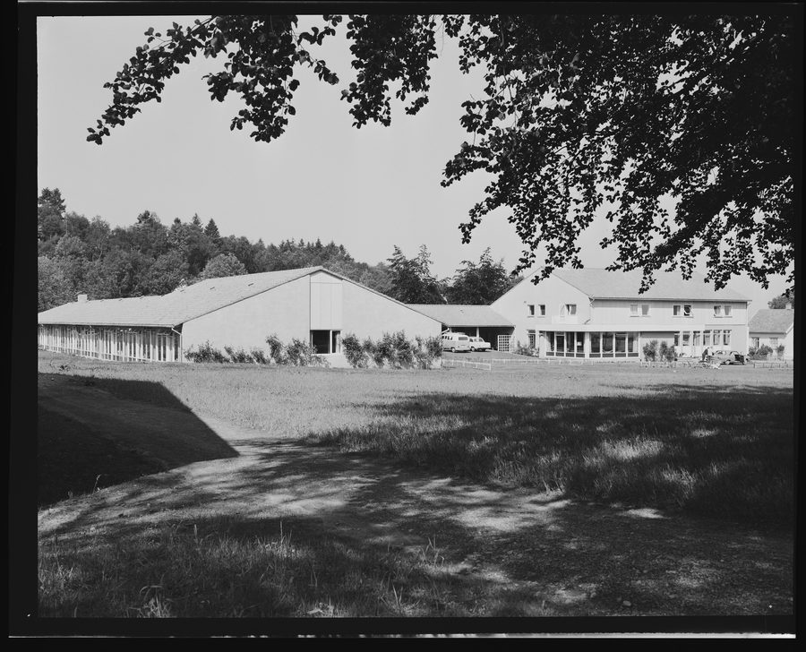 Bâtiment hôtelier historique à Skånevik