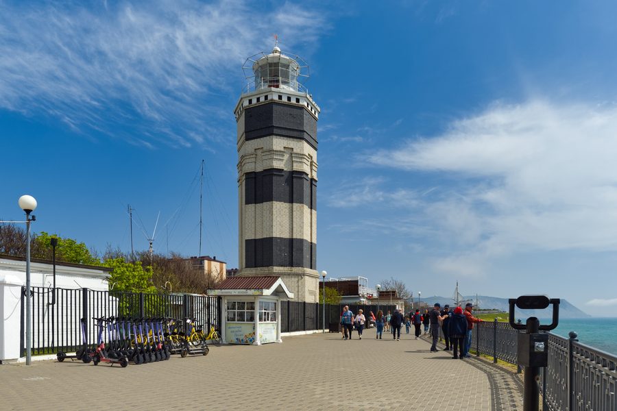 Phare d'Anapa sur la côte de la mer Noire