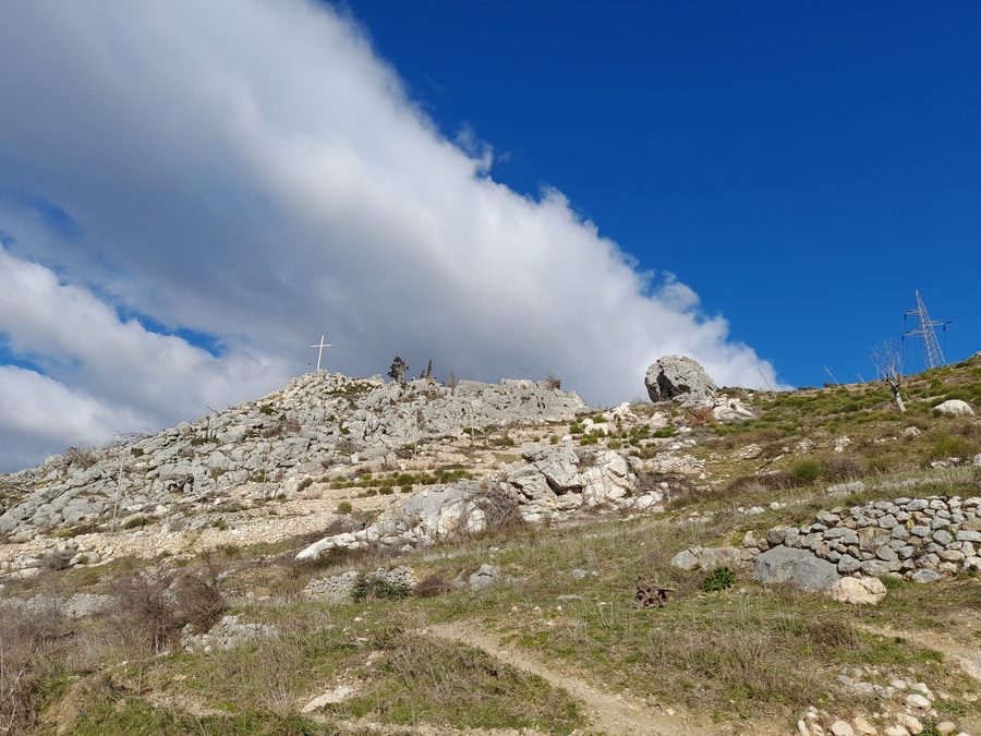 Vue sur Solin en Croatie depuis l’église Saint-Pierre à Kučine
