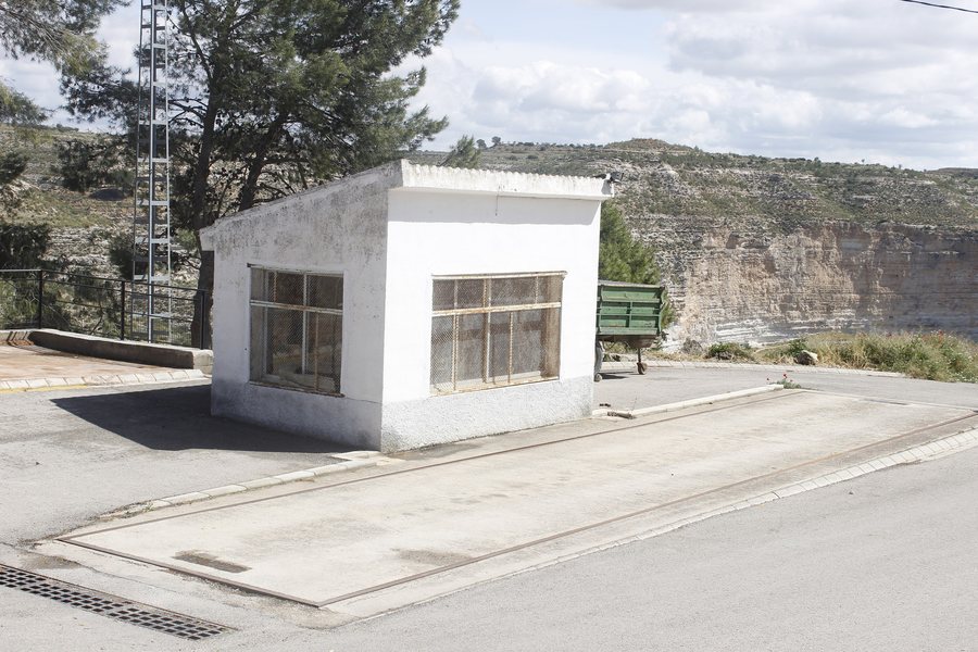 File:Bascula Cooperativa de Jorquera (41).jpg