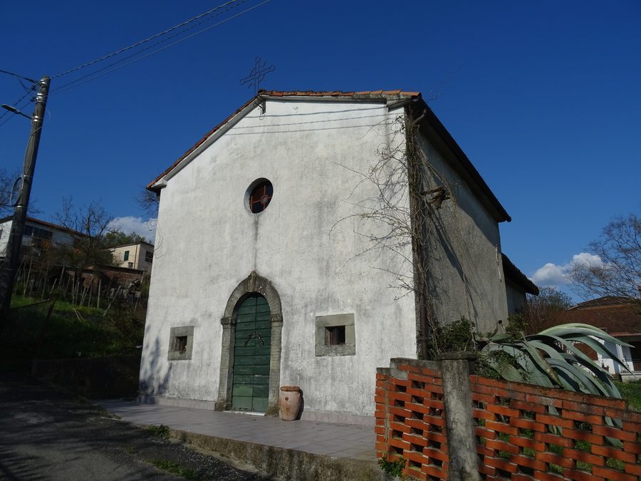 Oratoire de la Très Sainte Trinité à Amola, Licciana Nardi, Toscane
