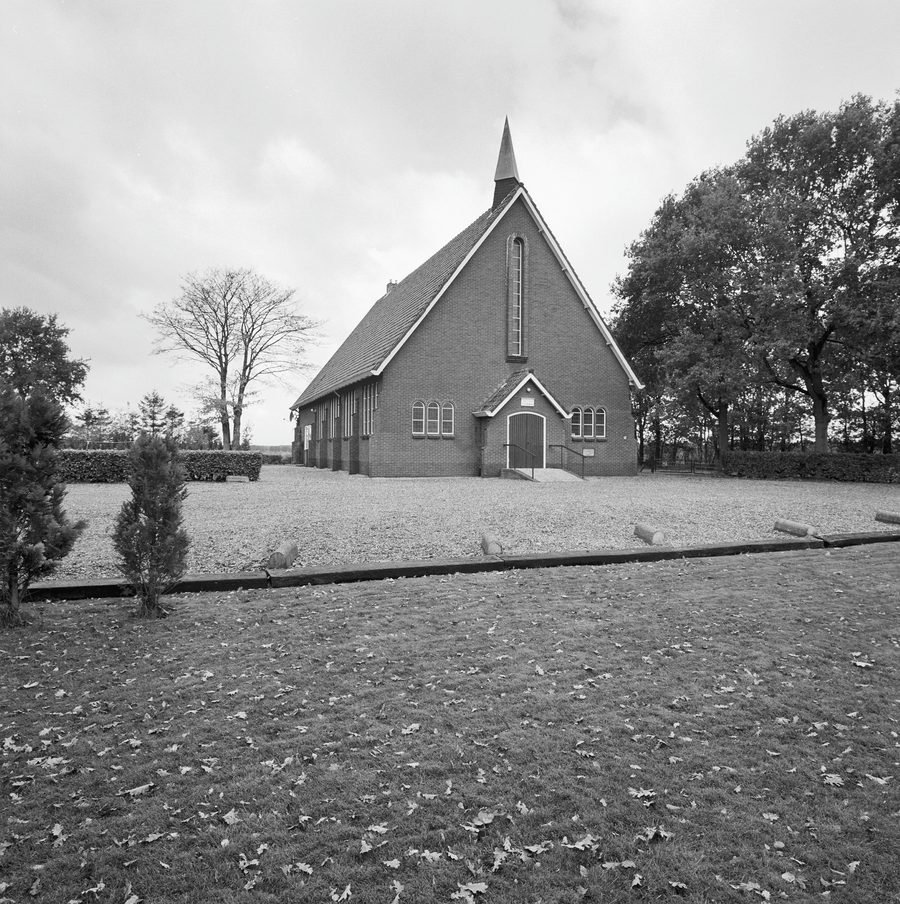 Vue extérieure de l’église réformée de Drijber près de Wijster