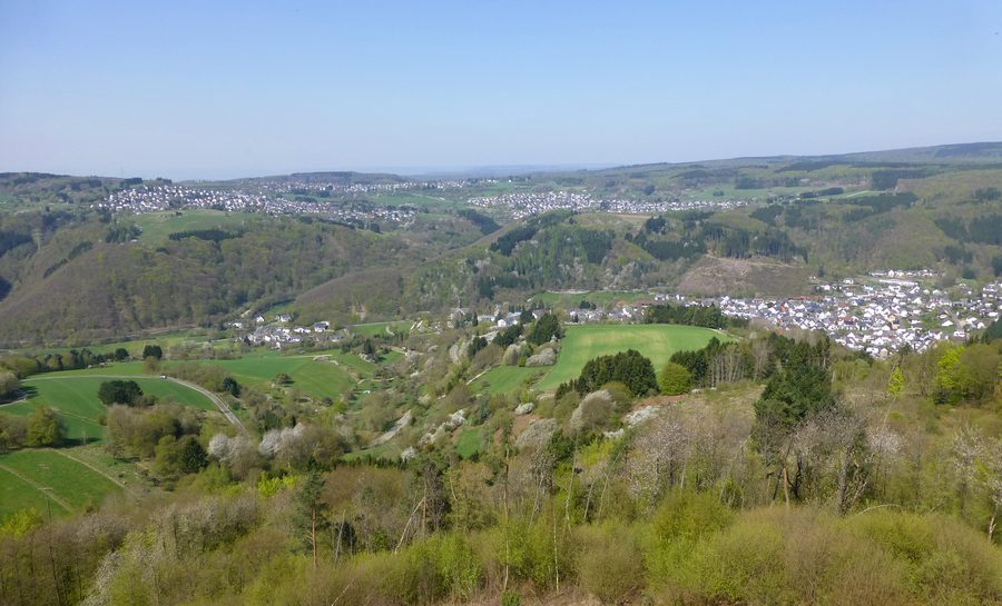 Blick vom Großen Kopf auf Arzbach, Eitelborn und Kadenbach im Westerwald