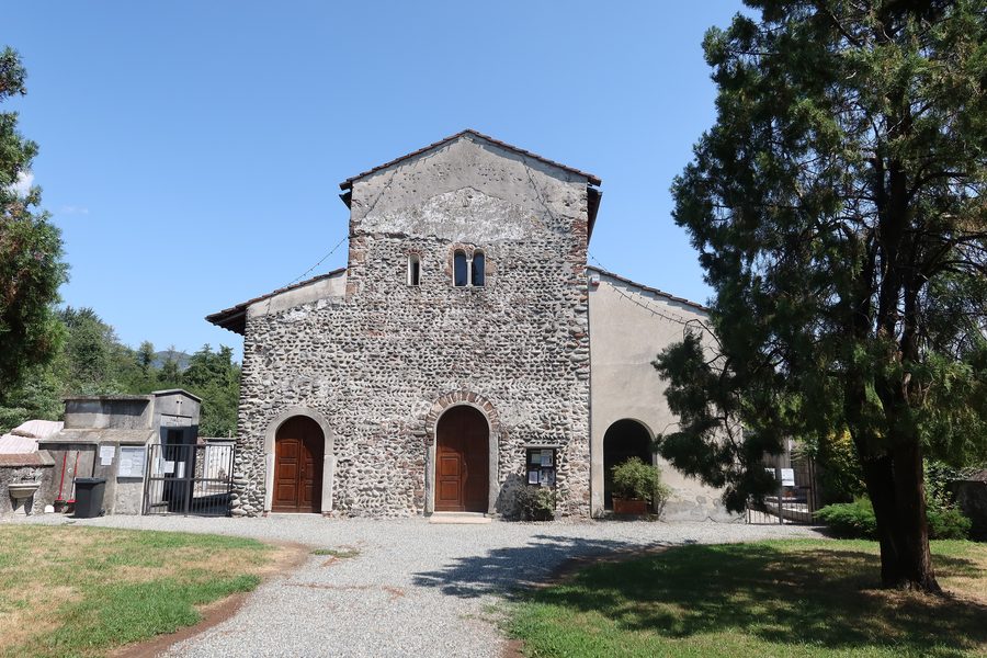 Pieve di Santa Maria di Naula à Serravalle Sesia