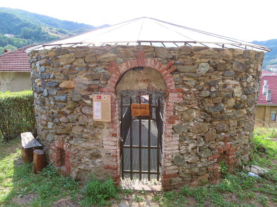 Neviera du Castello di Campo Ligure