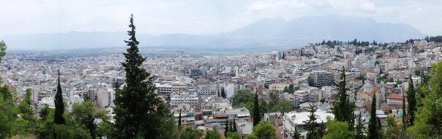 Panorama de Lamia vu depuis le château de la ville