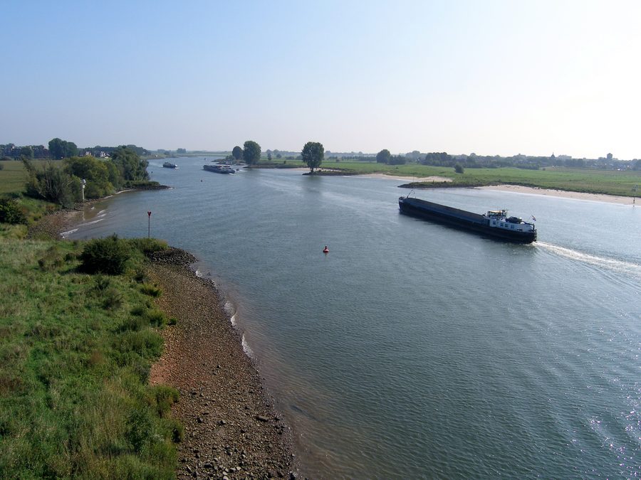 Le fleuve Lek près de Nieuwegein et Vianen