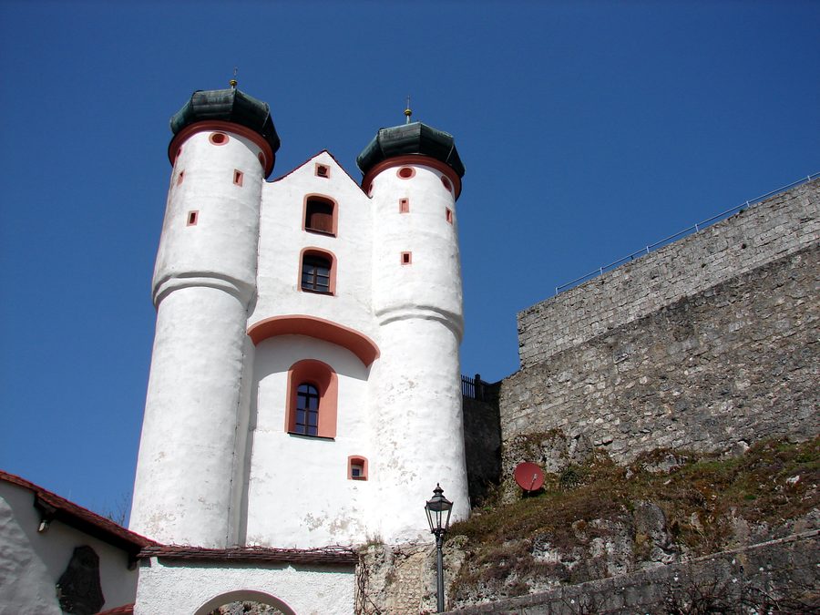 Le château de Parsberg, un château perché à Parsberg dans l’arrondissement de Neumarkt in der Oberpfalz
