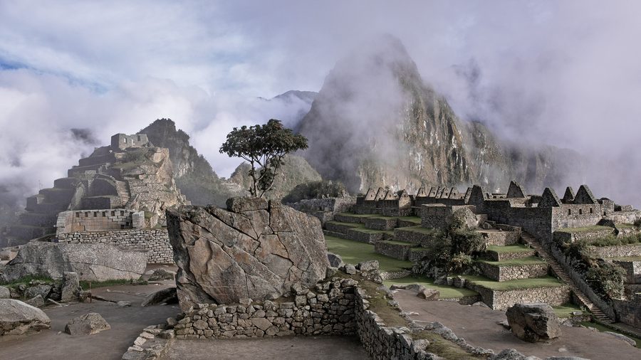 Ruines du Machu Picchu dans les Andes péruviennes