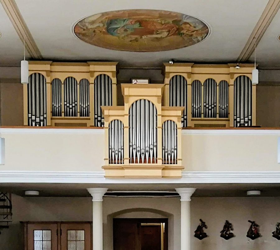Orgue dans l’église paroissiale catholique Zur Schmerzhaften Mutter Gottes à Ellenberg dans l’Ostalbkreis