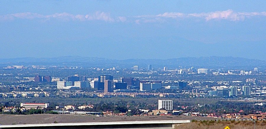 Vue aérienne du centre-ville d'Irvine, en Californie