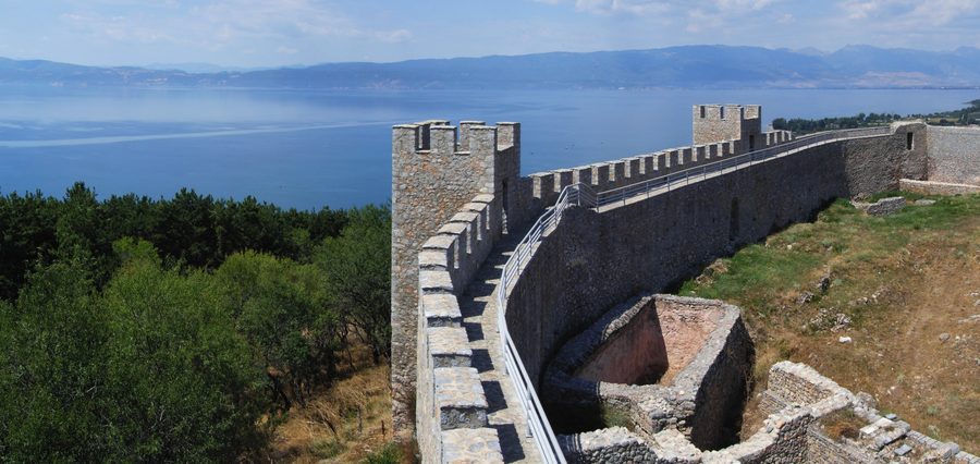 Vue sur le lac d’Ohrid et la forteresse