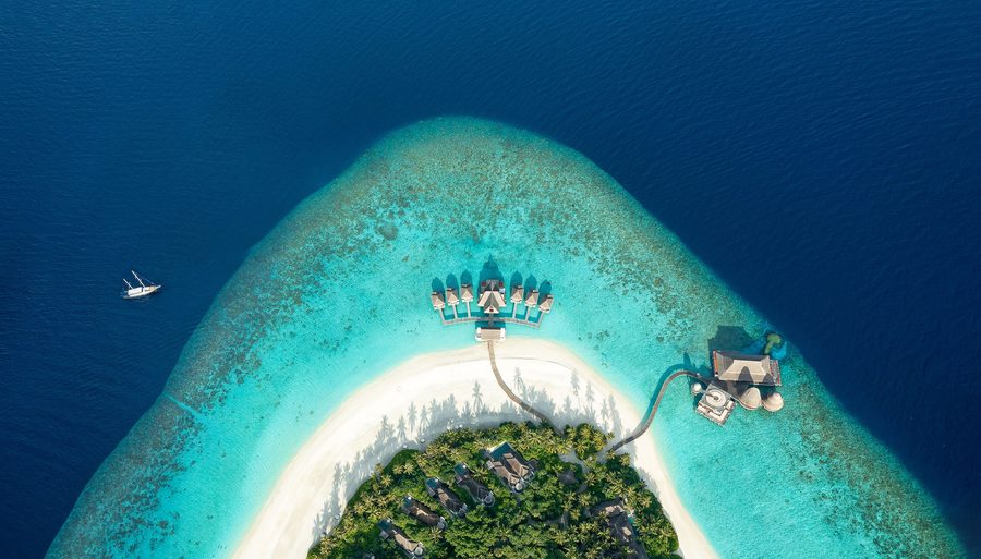 Vue aérienne d’une île aux Maldives