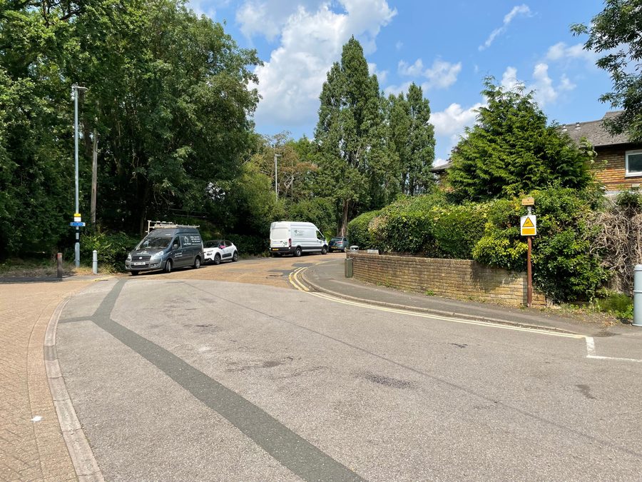Accès à la gare de Frimley à Frimley, Surrey