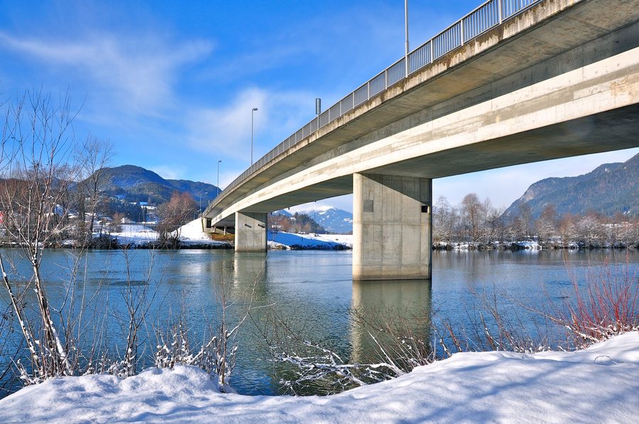 Pont sur la Drave à Gummern, dans la commune de Weißenstein