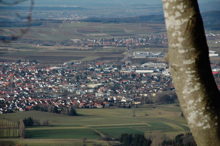 Vue sur Bisingen depuis l’escarpement du Jura