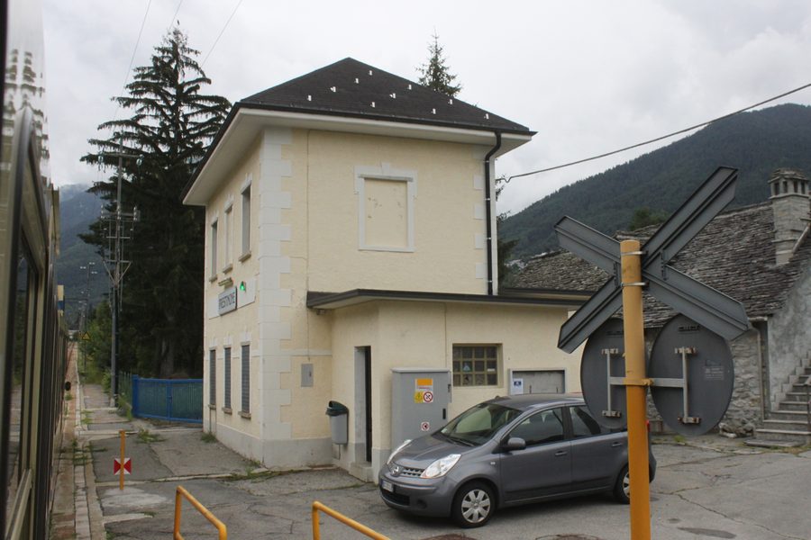 Gare de Prestinone à Craveggia