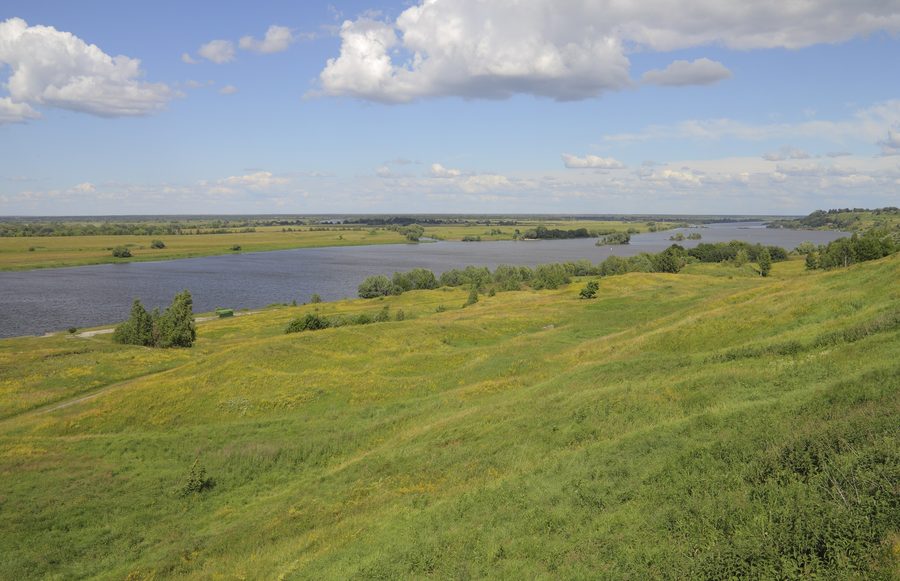 Vue de la rivière Oka depuis Konstantinovo, dans l’oblast de Riazan.