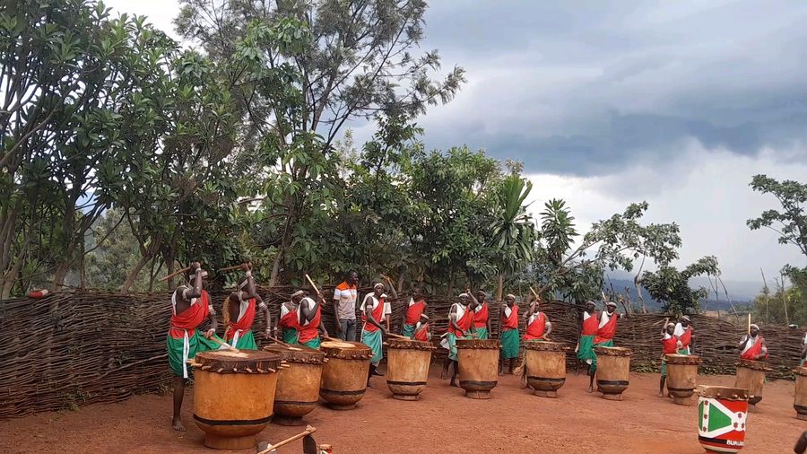 Tambourinaires à Gitega