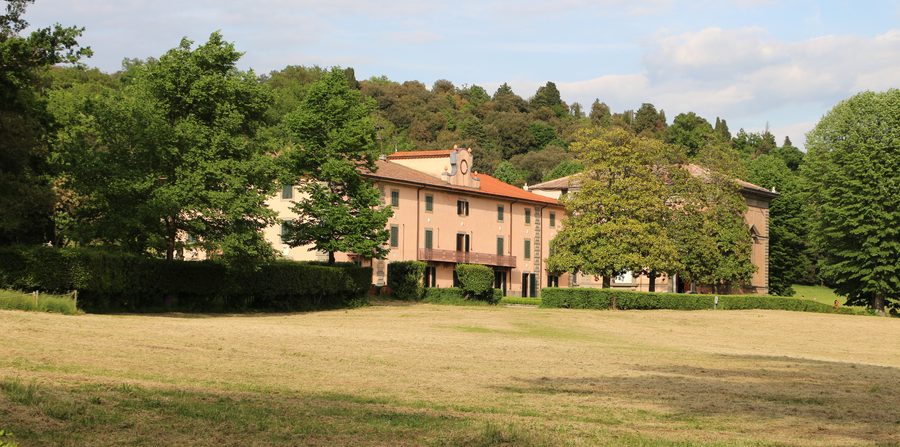 Bâtiment historique dans le parc de la Villa Demidoff à Pratolino