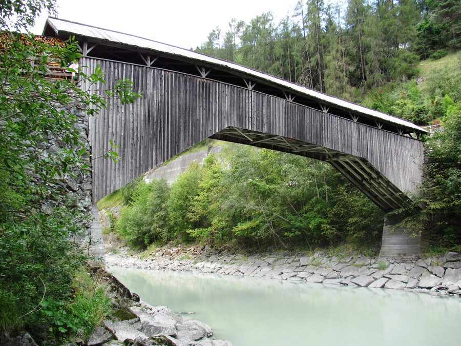 Passerelle piétonne Alter Zoll/Lochbrücke à Fließ, Tyrol