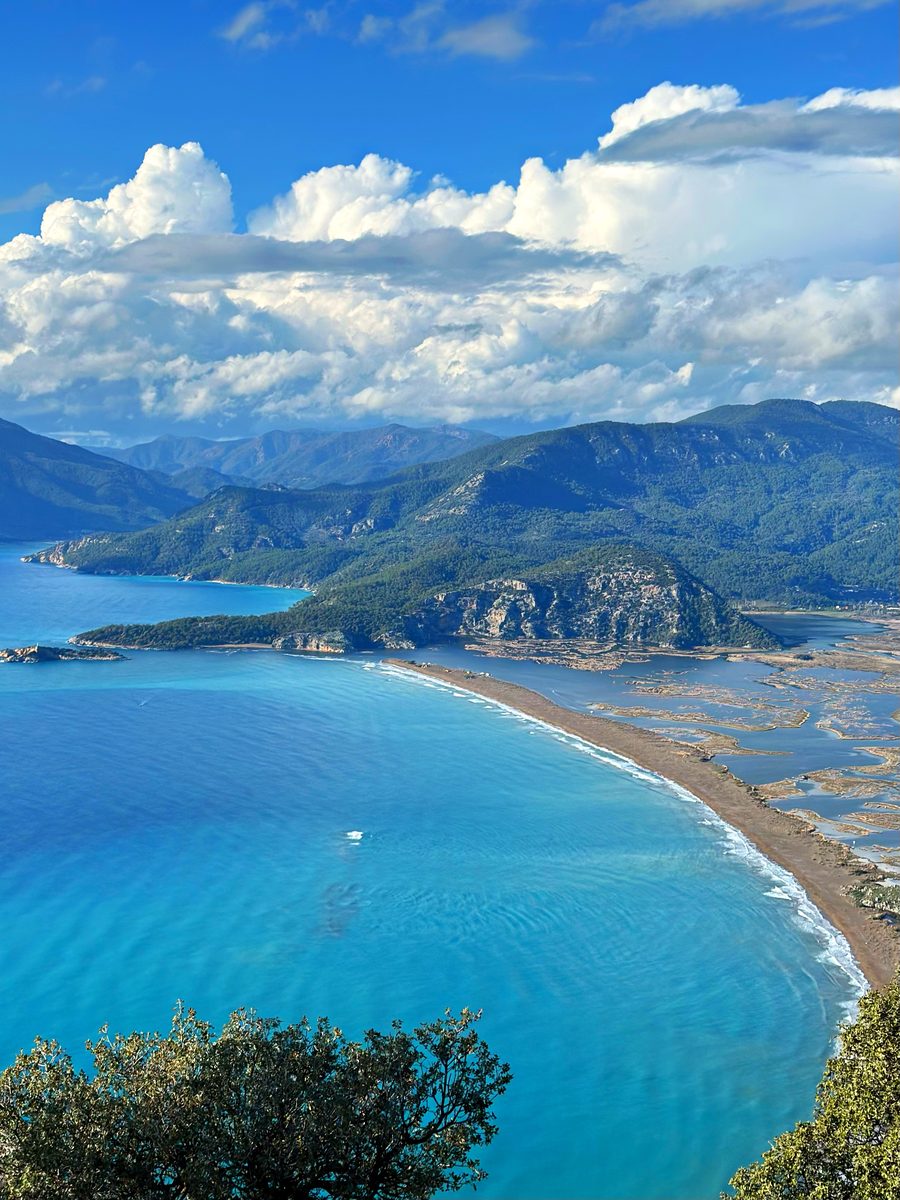 Vue de la plage d’İztuzu près de Dalyan