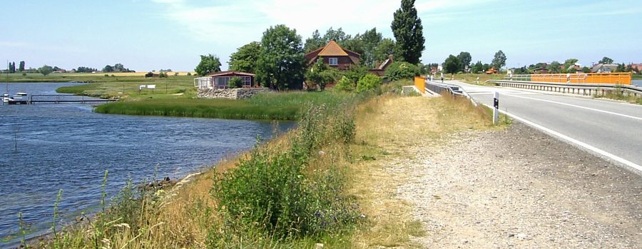 Pont du Poeler Damm entre le continent et l’île de Poel