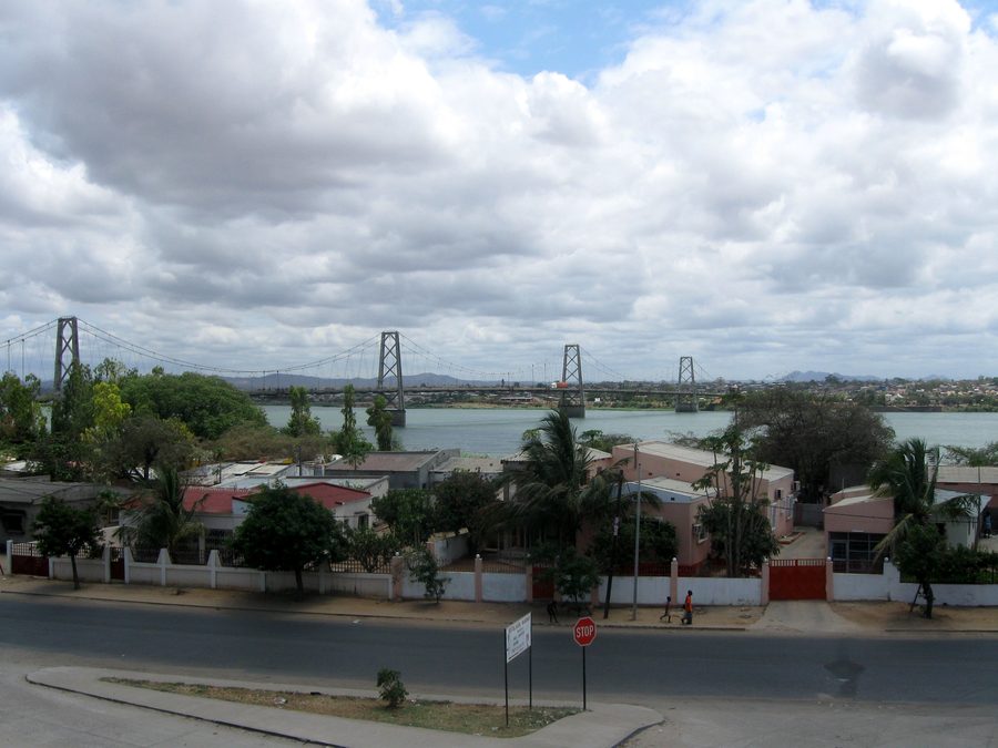 Pont Samora-Machel sur le Zambèze à Tete, Mozambique