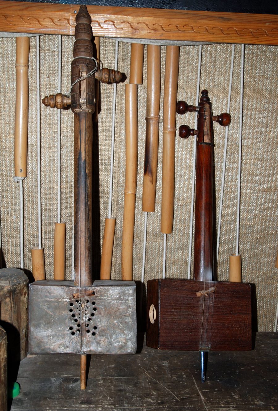Ghaychak au musée des instruments de musique Gurminj à Douchanbé, Tadjikistan