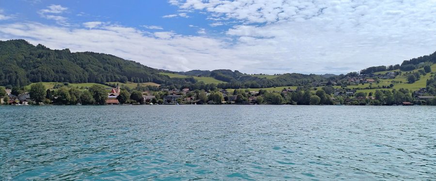 Weyregg am Attersee sur les rives du lac d’Attersee en Haute-Autriche