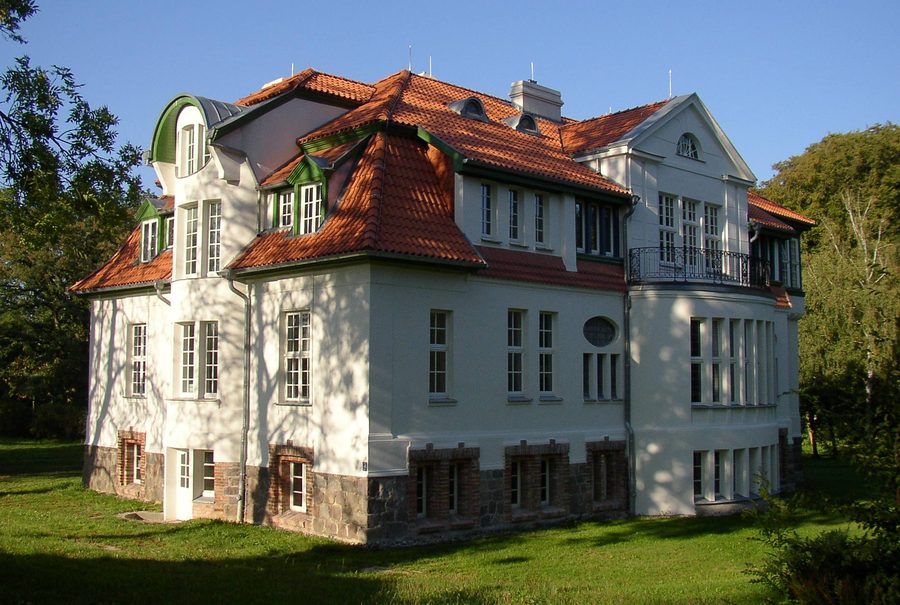 Maison seigneuriale restaurée à Stubbendorf, Mecklembourg-Poméranie occidentale