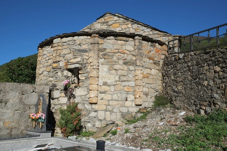 Église d’Aneto, un hameau de Montanuy dans la province de Huesca en Aragon