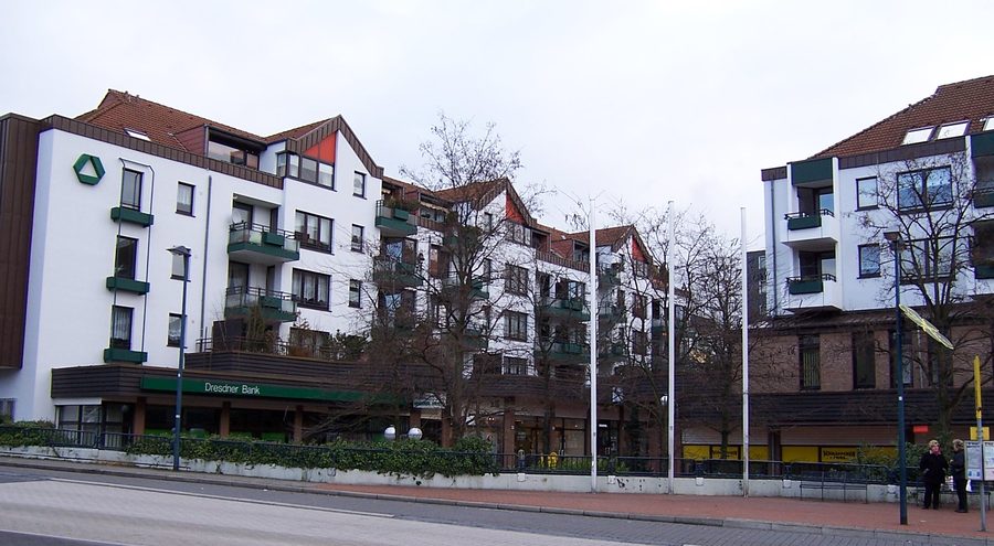 Marché de Hochdahl avec plusieurs bâtiments à Erkrath