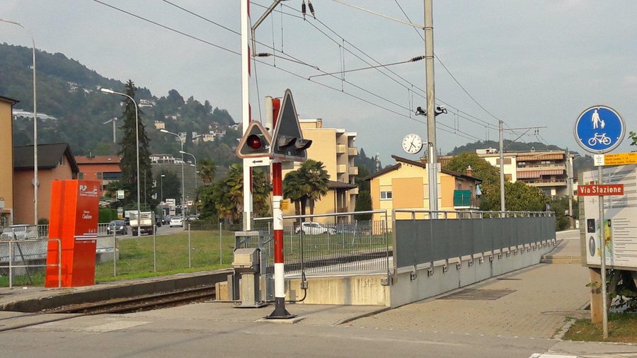 Gare de Caslano sur la ligne de Lugano à Ponte Tresa