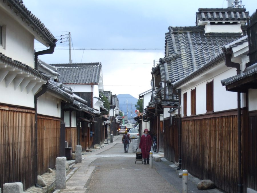 Maison de ville traditionnelle à Tondabayashi Jinaimachi