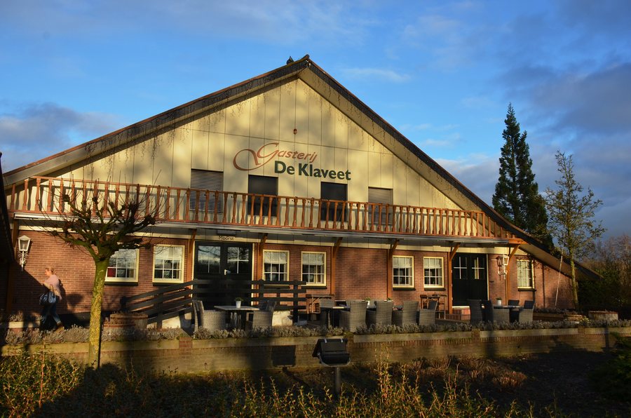 File:Restaurant-Partycenter 
