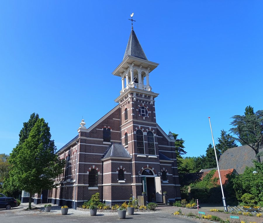 File:Ontmoetingskerk (PKN), Koudekerk aan den Rijn.jpg