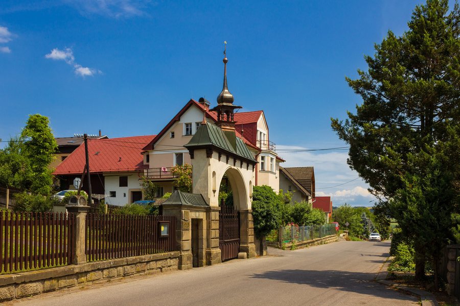 File:Hruba Skala 2015.jpg