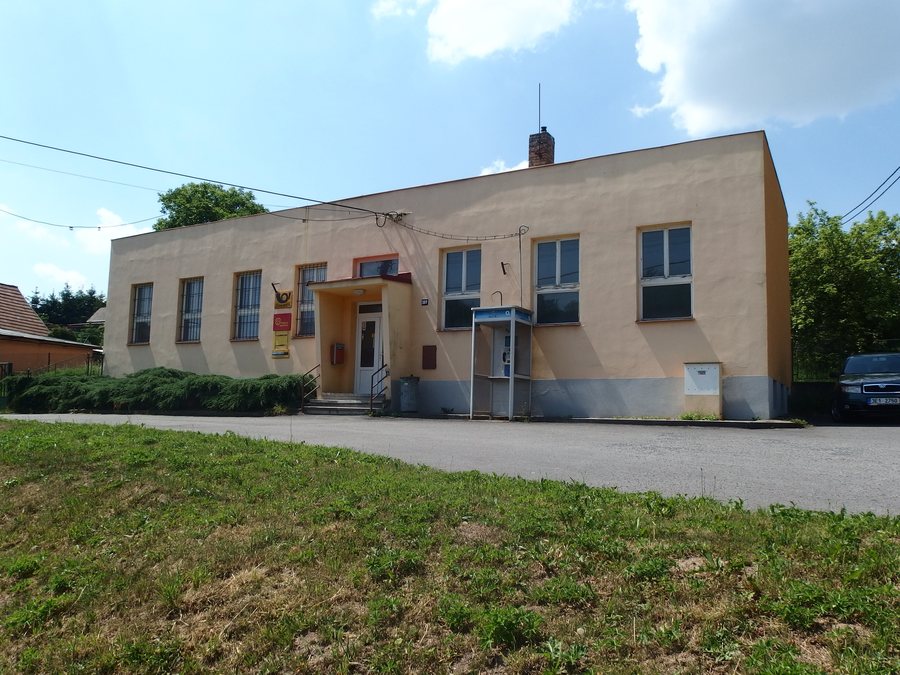 File:Rohozná (SY), pošta.jpg